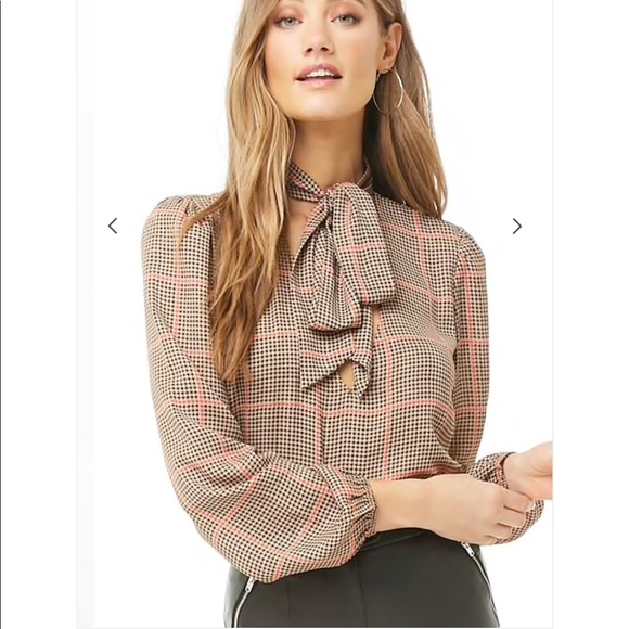 Forever 21 Tops - Plaid Cute Long Sleeve Blouse